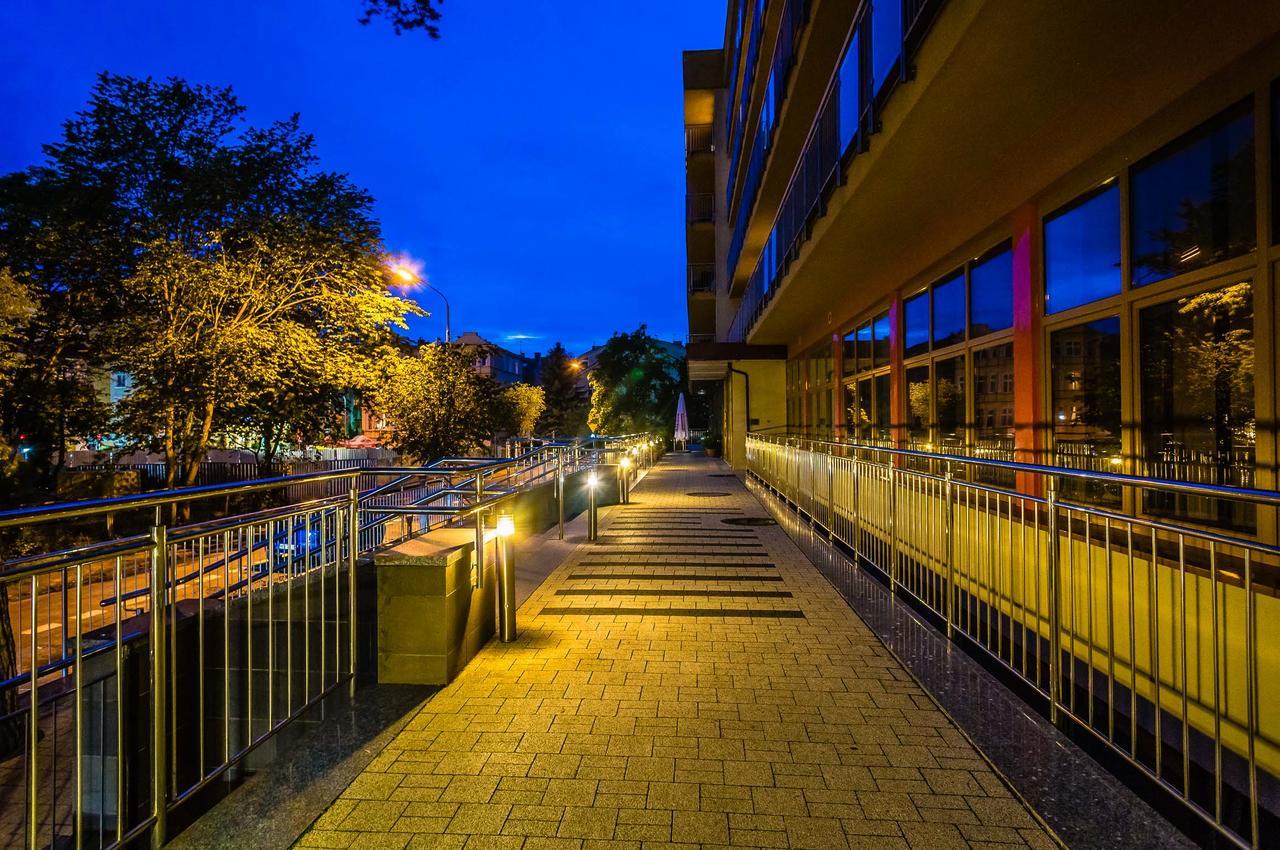 Hotel ***Nat Свиноуйсьце Экстерьер фото